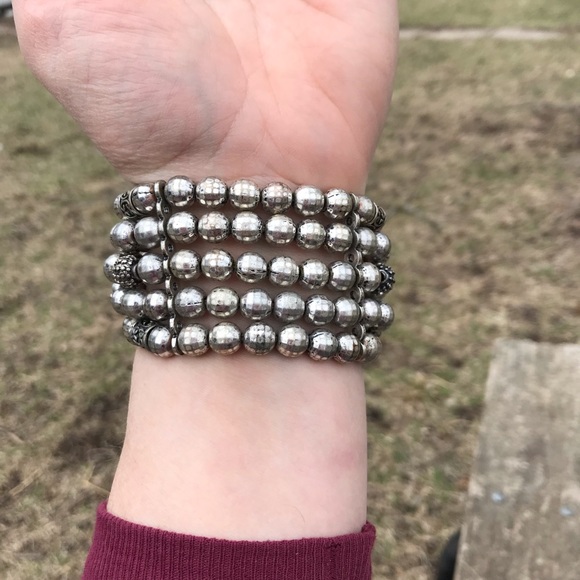 Wrangler Rocker 47 Cross Jewelry - Picture 5 of 5